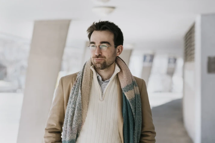 Portrait du primo-romancier Momtchil Milanov, auteur du roman Le Ministère des Rêves
© Yana Lozeva