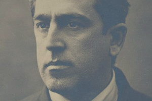 Jean Bart est le nom de plume de l'auteur roumain Eugeniu Botez, auteur de Europolis