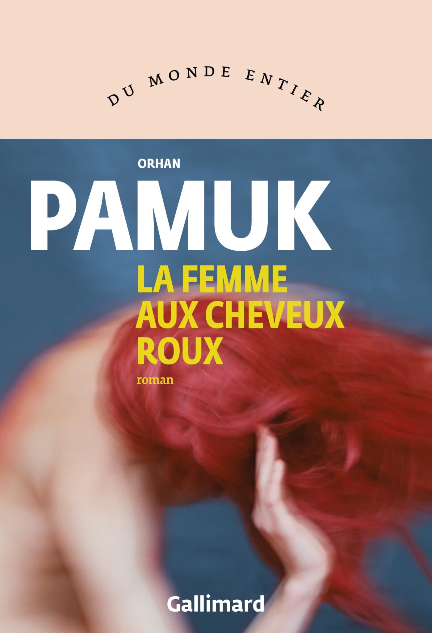 La femme aux cheveux roux est un roman du Prix Nobel de la littérature turc Orhan Pamuk